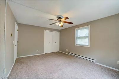 1719 Narragansett Boulevard, Lorain, OH 44053 - Photo 15