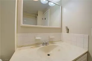 1719 Narragansett Blvd, Lorain, OH 44053 - Photo 17