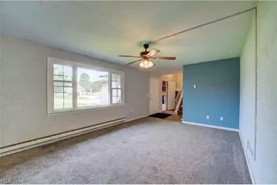 1719 Narragansett Boulevard, Lorain, OH 44053 - Photo 3