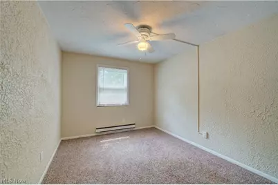 1719 Narragansett Boulevard, Lorain, OH 44053 - Photo 13