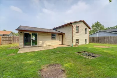1719 Narragansett Boulevard, Lorain, OH 44053 - Photo 33