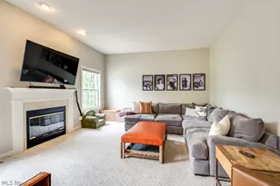 325 Fieldcrest Dr, Fairlawn, OH 44333 - Photo 9