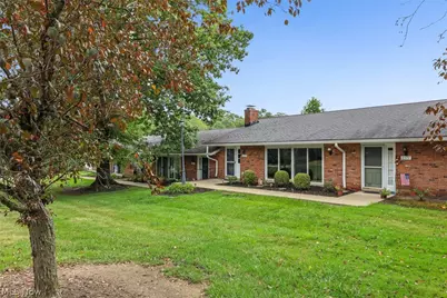8579 Tanglewood Trail, Chagrin Falls, OH 44023 - Photo 23