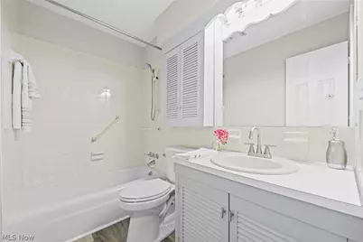 8579 Tanglewood Trail, Chagrin Falls, OH 44023 - Photo 13