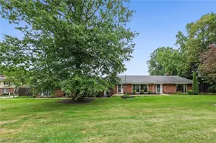 8579 Tanglewood Trail, Chagrin Falls, OH 44023 - Photo 25
