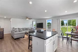 5248 Decker St, Barberton, OH 44203 - Photo 15