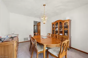 1016 Cooper's Run, Amherst, OH 44001 - Photo 13