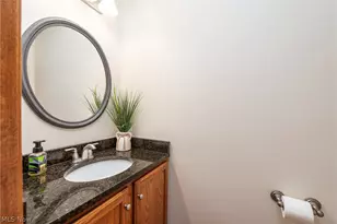 1016 Cooper's Run, Amherst, OH 44001 - Photo 19