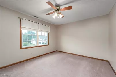 1016 Coopers Run, Amherst, OH 44001 - Photo 33