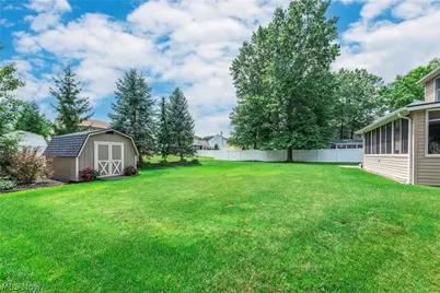 1016 Coopers Run, Amherst, OH 44001 - Photo 45