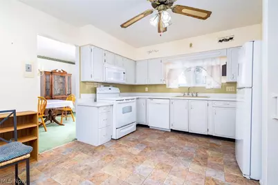 2081 Eve Drive, Steubenville, OH 43952 - Photo 9