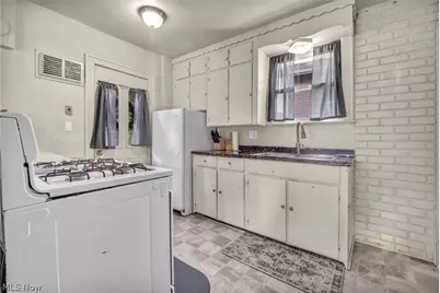 1645 Goodyear Boulevard, Akron, OH 44305 - Photo 3