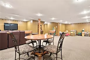 30401 Kristin Ct, Willoughby Hills, OH 44092 - Photo 39