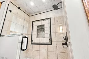 30401 Kristin Ct, Willoughby Hills, OH 44092 - Photo 31