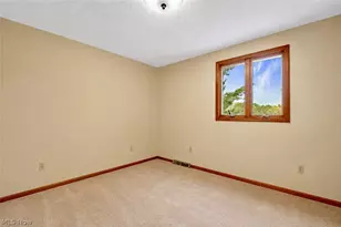 679 S Lake St, Amherst, OH 44001 - Photo 31