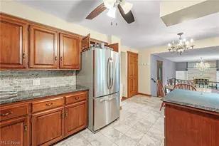 679 S Lake St, Amherst, OH 44001 - Photo 13
