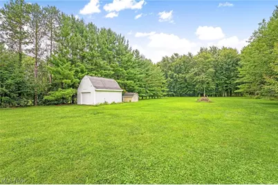 679 S Lake Street, Amherst, OH 44001 - Photo 35