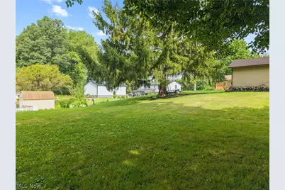 6641 Hillfield Street NW, North Canton, OH 44720 - Photo 23