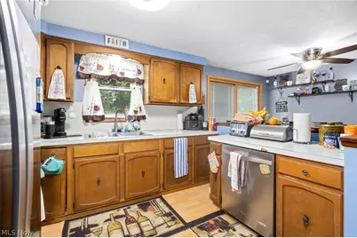 6641 Hillfield Street NW, North Canton, OH 44720 - Photo 7