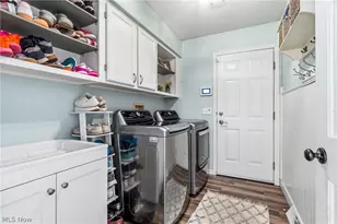 3379 Stratham Cir NW, Canton, OH 44708 - Photo 13