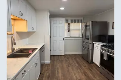 1333 Manchester Road, Akron, OH 44307 - Photo 13