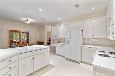 2256 Canterbury Lane, Wooster, OH 44691 - Photo 11