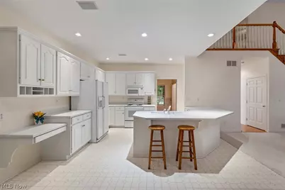 2256 Canterbury Lane, Wooster, OH 44691 - Photo 9