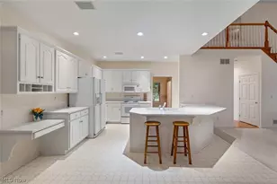 2256 Canterbury Ln, Wooster, OH 44691 - Photo 9