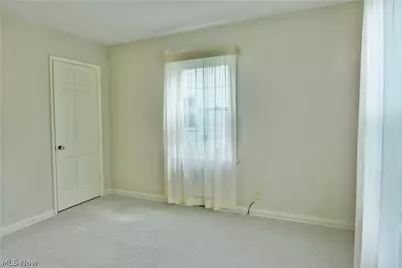 271 Parkgate Avenue, Austintown, OH 44515 - Photo 27
