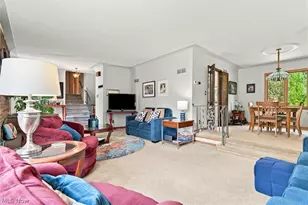 1451 Doncaster Dr, Youngstown, OH 44511 - Photo 5