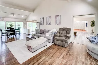17444 Long Meadow Trail, Chagrin Falls, OH 44023 - Photo 7