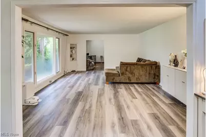 17444 Long Meadow Trail, Chagrin Falls, OH 44023 - Photo 5