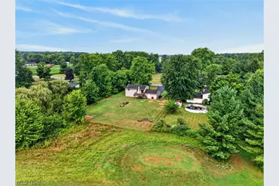 16761 Indian Hollow Road, Grafton, OH 44044 - Photo 9