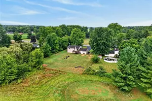 16761 Indian Hollow Rd, Grafton, OH 44044 - Photo 9