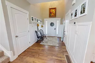13605 Carrington Dr, Grafton, OH 44044 - Photo 7