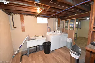 565 E Hopocan Ave, Barberton, OH 44203 - Photo 17