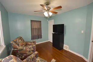 565 E Hopocan Ave, Barberton, OH 44203 - Photo 11