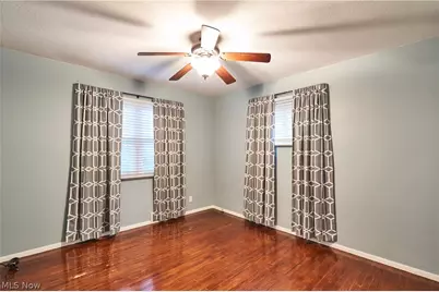29632 Fairway Boulevard, Willowick, OH 44095 - Photo 5