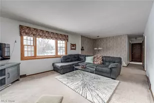 3811 Bramblewood Dr, Brunswick, OH 44212 - Photo 7
