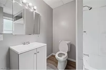 934 Middle Avenue, Elyria, OH 44035 - Photo 19