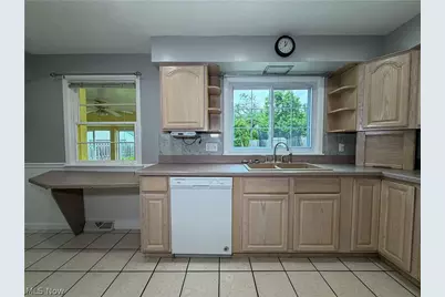 228 Wolcott Drive, Boardman, OH 44512 - Photo 7