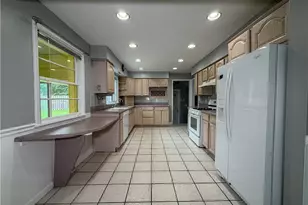 228 Wolcott Dr, Boardman, OH 44512 - Photo 9