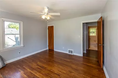 1597 Bond Street, Akron, OH 44313 - Photo 17