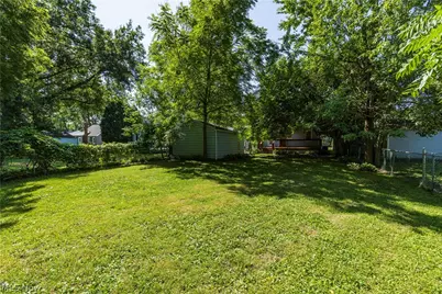 1597 Bond Street, Akron, OH 44313 - Photo 39