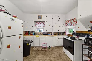 206 W 29th St, Lorain, OH 44055 - Photo 3