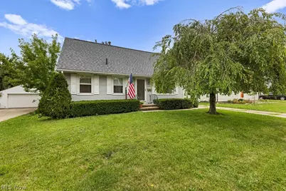 1107 Silver Lake Avenue, Cuyahoga Falls, OH 44223 - Photo 1
