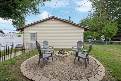 907 11th Street NW, New Philadelphia, OH 44663 - Photo 27