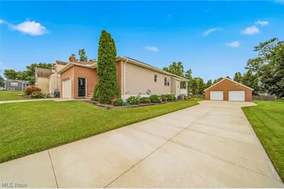 1860 Rockefeller Road, Wickliffe, OH 44092 - Photo 5