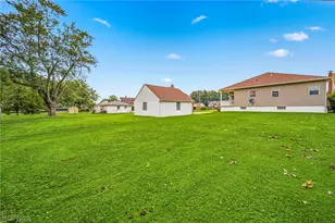 1860 Rockefeller Rd, Wickliffe, OH 44092 - Photo 9