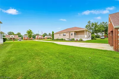1860 Rockefeller Road, Wickliffe, OH 44092 - Photo 7